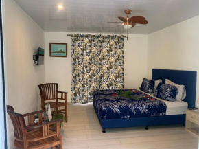A TOMO MAI HOMESTAY, Close to Airport, Private Bathroom Free Parking and WiFi with High Connection and BREAKFAST OPTIONAL